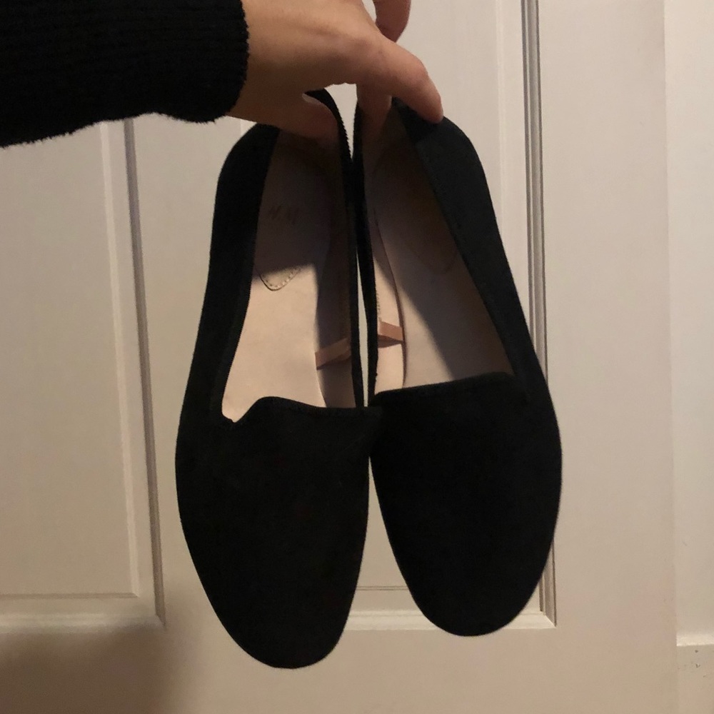 Black H&M flats - never worn!